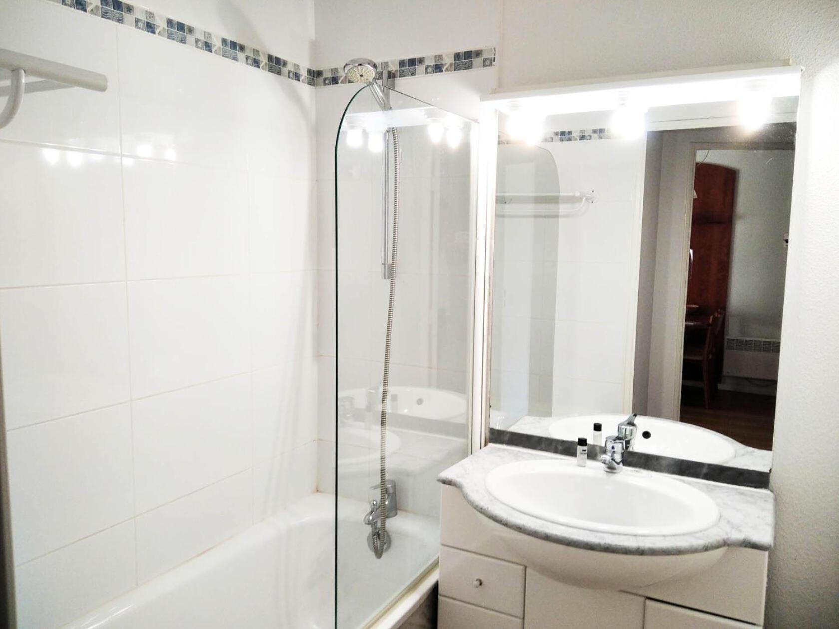 לה מונג'י Residence Pic Du Midi - Apt N°103- Rez De Chaussee - Batiment Formigal Mae-8074 מראה חיצוני תמונה
